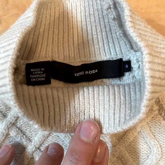 Vero Moda Cream Beige Cable Knit Mock Neck Sweater - Picture 3 of 5